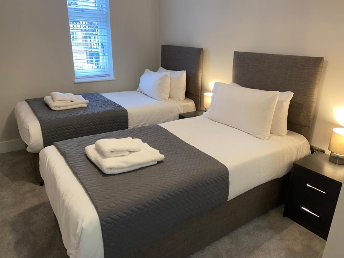 Roomotel - Oakview Moseley Бирмингам Екстериор снимка
