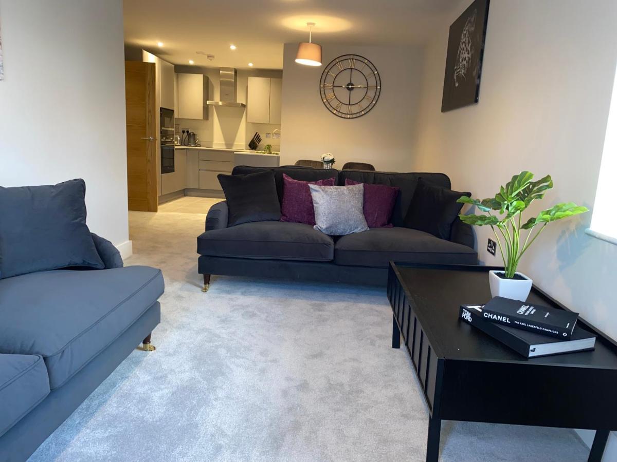 Roomotel - Oakview Moseley Бирмингам Екстериор снимка