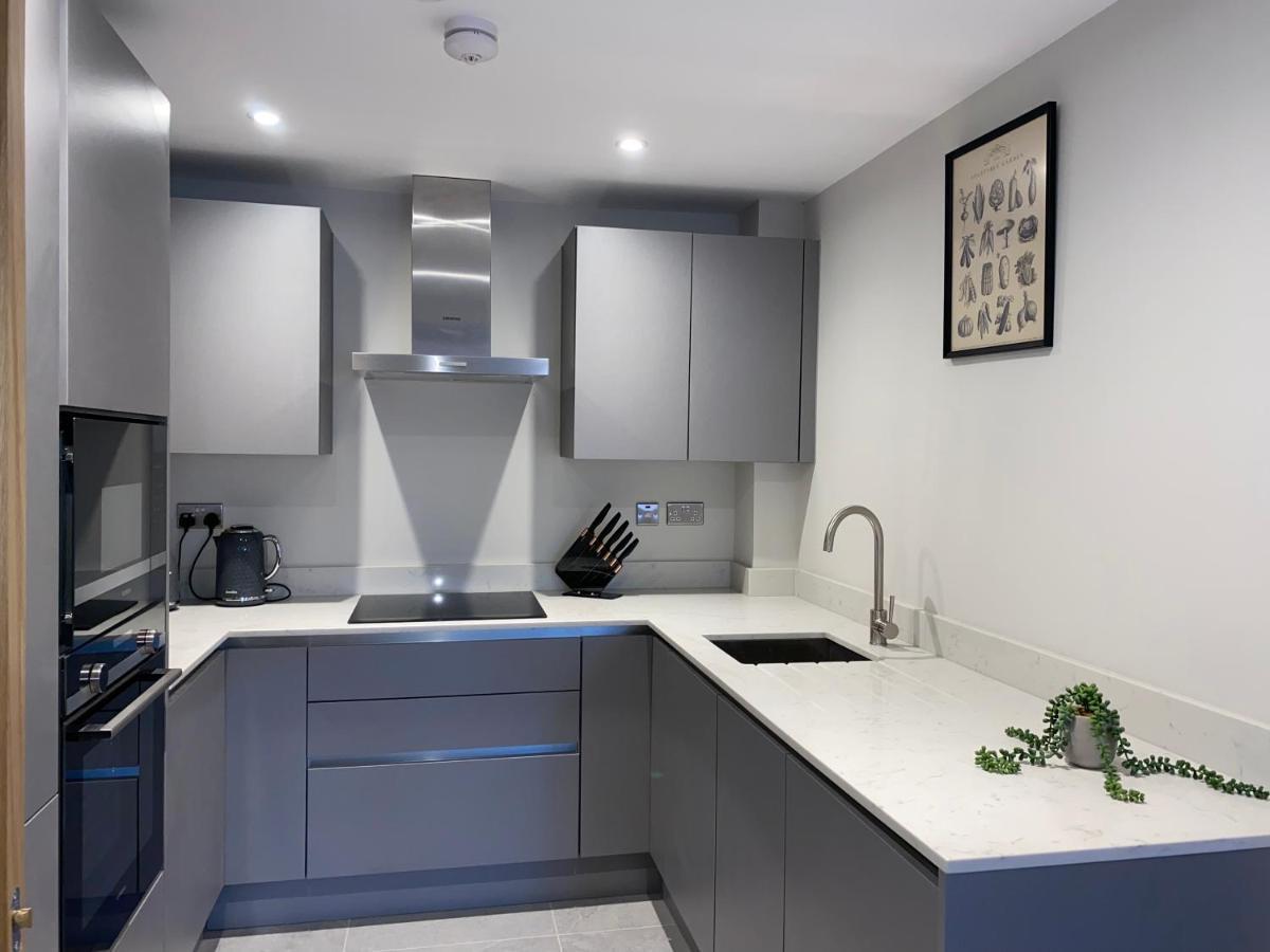 Roomotel - Oakview Moseley Бирмингам Екстериор снимка